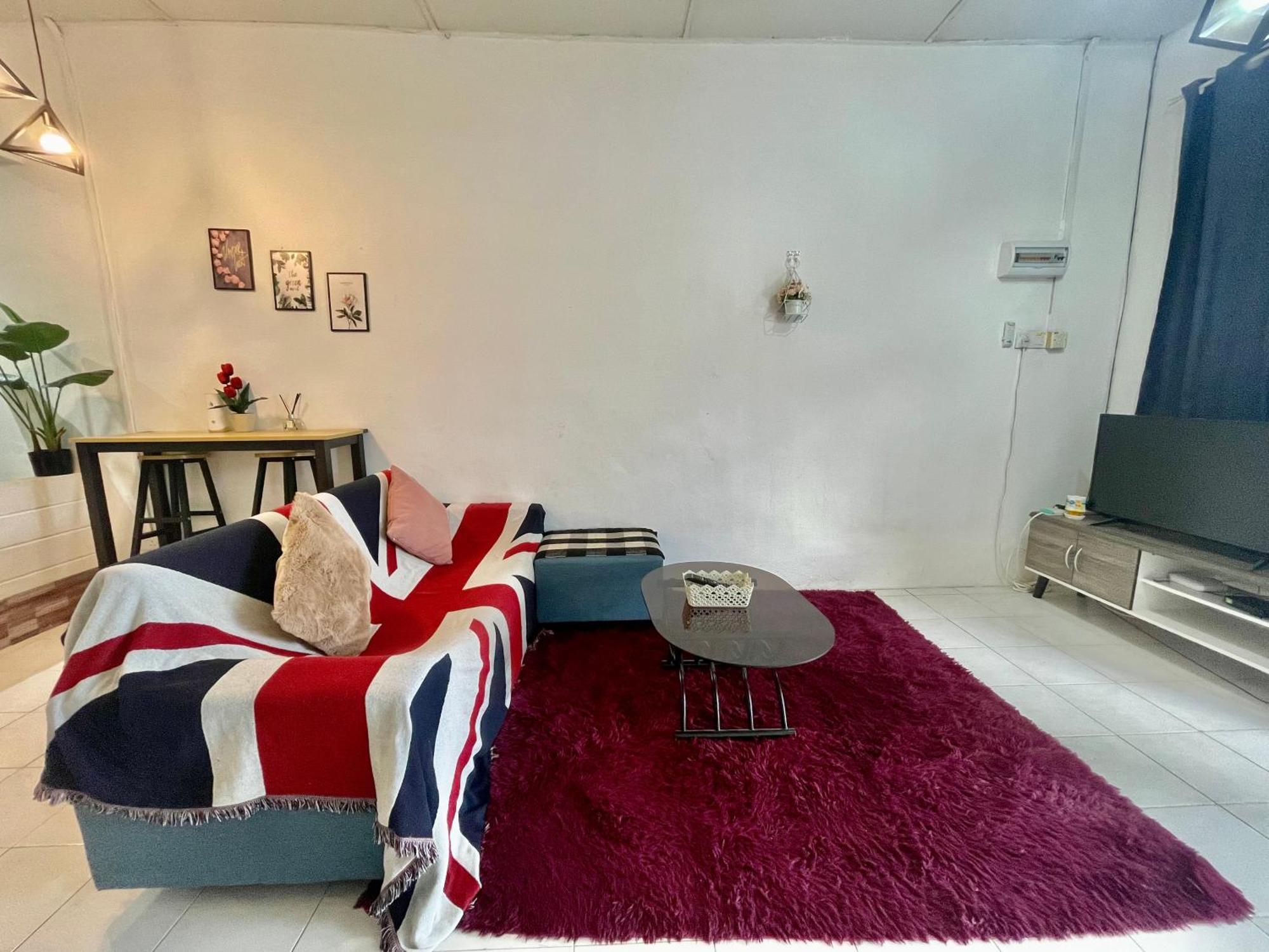 Entire Cozy Home 16 • 3 Bedroom @ Alma Букит Мертаджам Екстериор снимка
